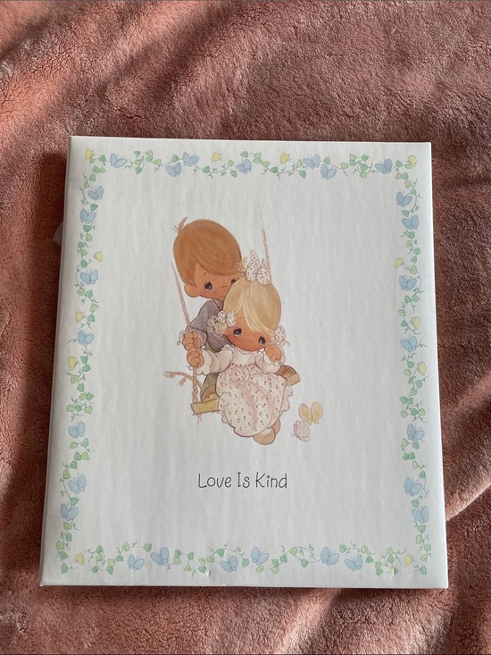 Precious Moments Other - Precious Moments 'Love Is Kind' Pastel photo album by Hallmark